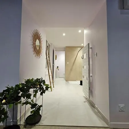 Balneo Et Cinema Le Saona Apartment Bourg-en-Bresse Exterior photo